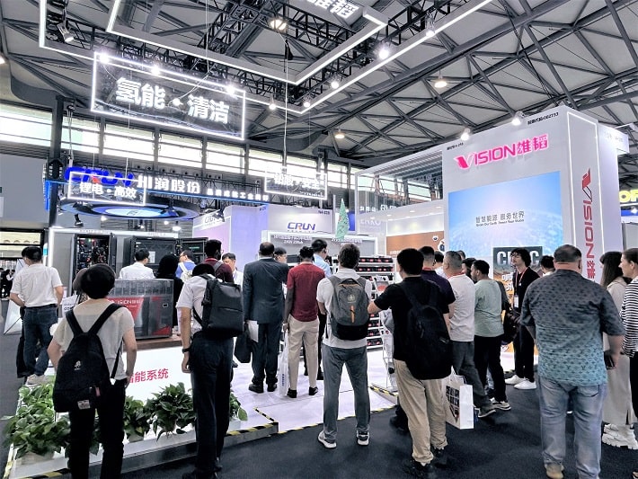雄韬股份IDCE首发锂电、铅酸、氢能三大解决方案，以能源科技重构数据中心生态！